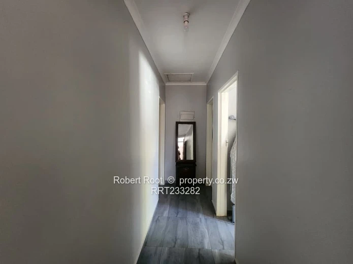 3 Bedroom Cottage for Rent in Greendale