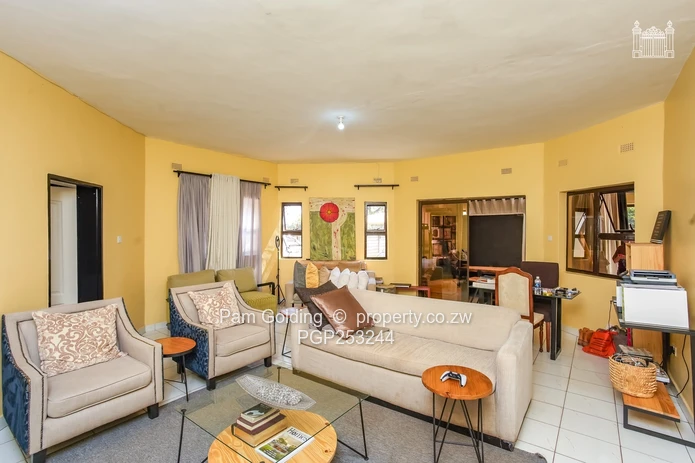 Unique Dual-Apartment Property