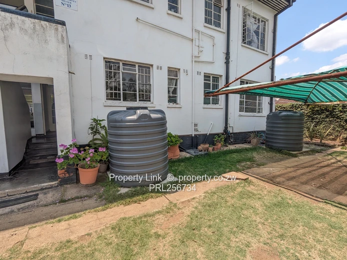 2 Bed 1 Bath Ground Floor Apartment With Garden