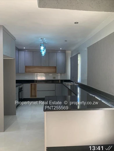 Strathaven Cluster For Sale!!