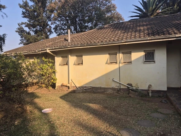 6 Bedroom House