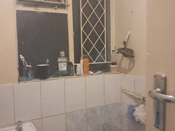 3 Bedroom Flat & Apartment