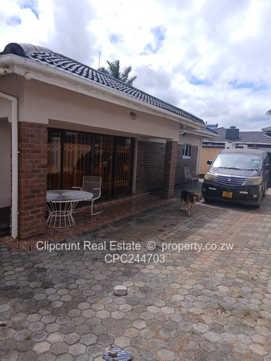 Monavale House For Sale