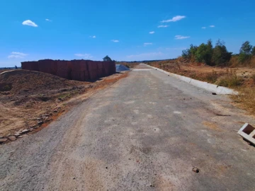 Stands & Residential Land