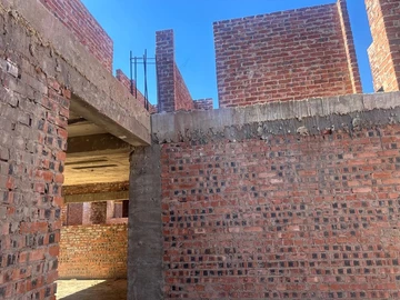 4 Bedroom Flat & Apartment