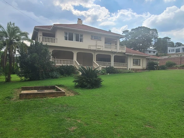 6 Bedroom House