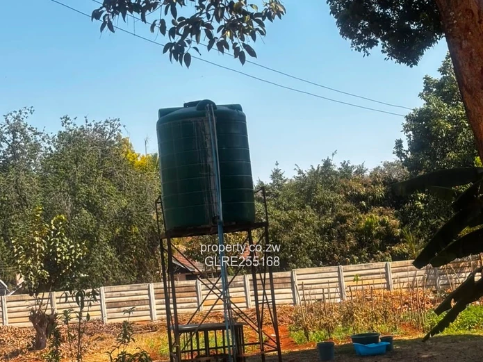 3-Bed Family Home in Emerald Hill, Harare West — Borehole