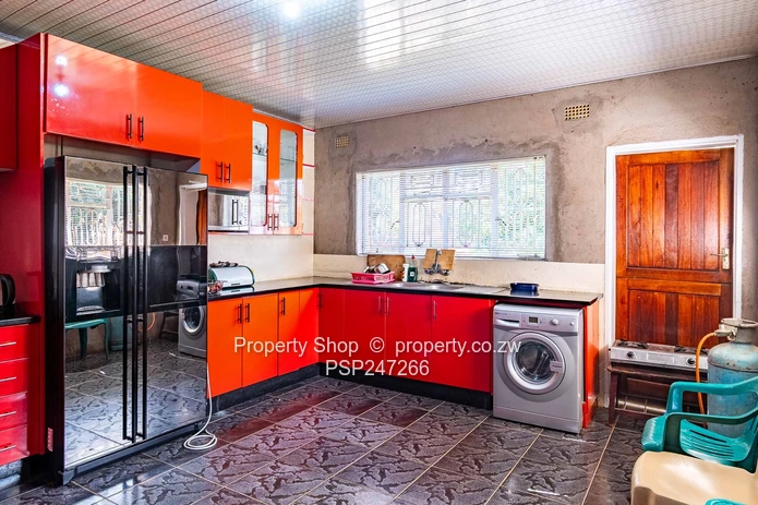 Family Home in A Leafy Suburb!