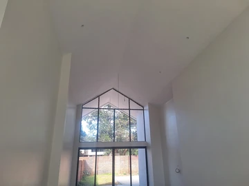 4 Bedroom Garden Flat
