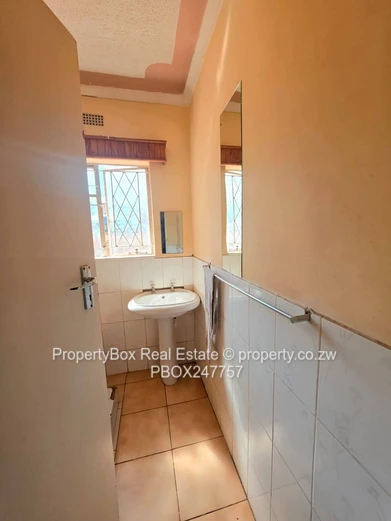 Mainway Meadows 4 bed House for Sale!