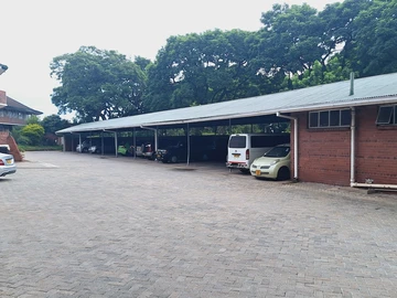 3 Bedroom Flat & Apartment