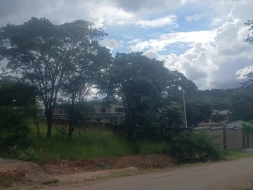 Borrowdale Carrick Creagh stand,1,800sqm for 130k  80k deposit  Balance 6 months