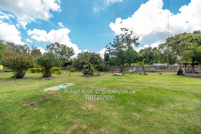 4 Bedroom House for Sale in Greendale