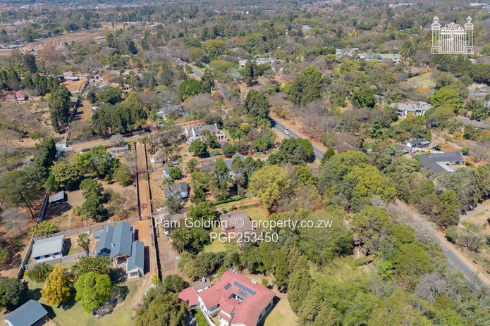 Prime road frontage mixed use property (Sole Mandate)