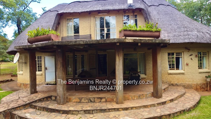 House for sale in Bushmead Masvingo (Sole Mandate)