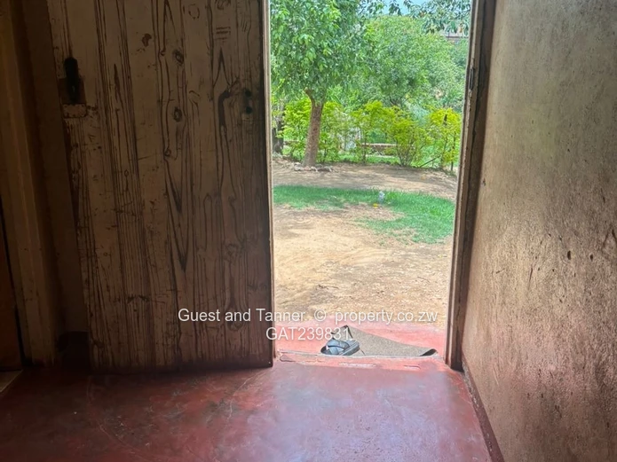 Ruvimbo Township Property for Sale on 600sqm with Excellent Renovation and Development Potential