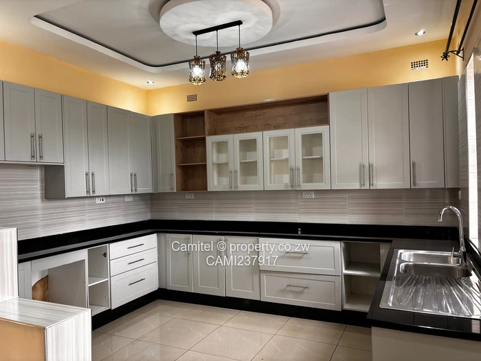 Greendale 5 Bedroom Gated Townhouse 