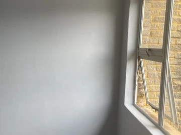 2 Bedroom Flat & Apartment