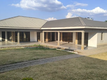 4 Bedroom Townhouse Complex