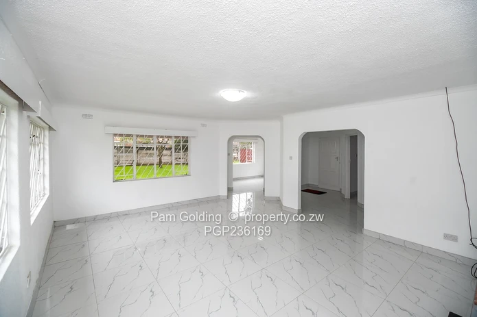 Modern 4 Bedroom House Zimre Park