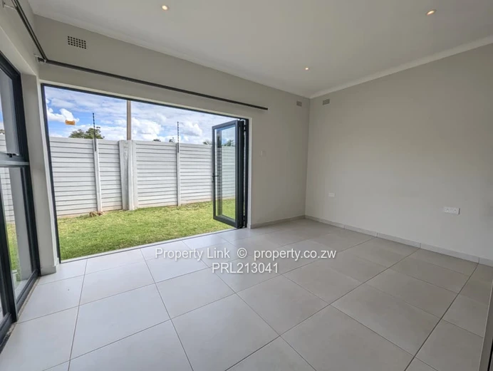 Upmarket 3 Bed Townhouse For Sale In Greendale