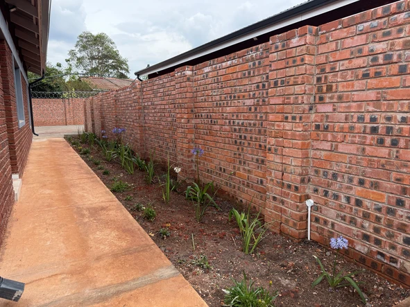 3 Unit Townhouse Complex