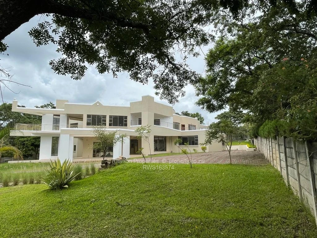 6 Bed Houses for Sale in Glen Lorne RWS163574