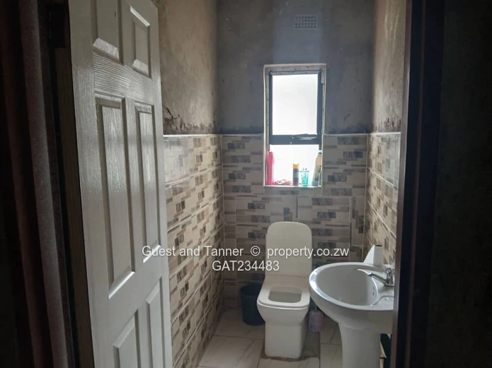 Modern 4-Bedroom House in Cherutombo Extension near Marondera