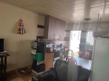 2 Bedroom Flat & Apartment