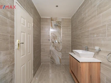 4 Bedroom Townhouse Complex