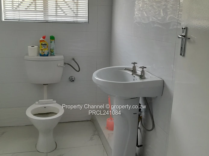 Classy Turn-Key Family Home in Zimre with Deeds.