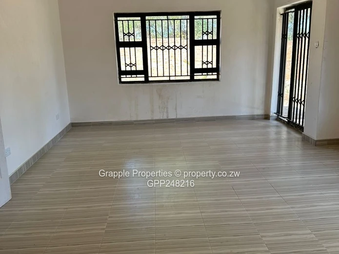 Borrowdale Philadelphia 4-Bed House - 800 m2 Stand, Borehole & BathB