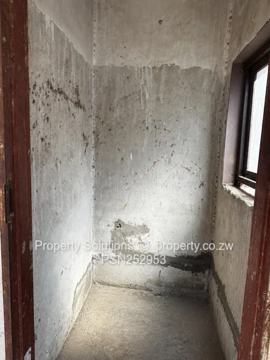 Partly Finished 5-Bed Shawasha Home with Borehole (Sole Mandate)