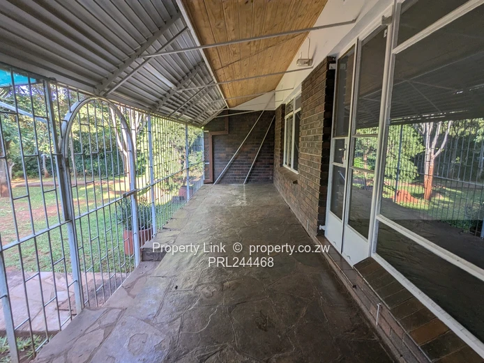 2-bed, 1-bath Garden Flat In Greystone Park