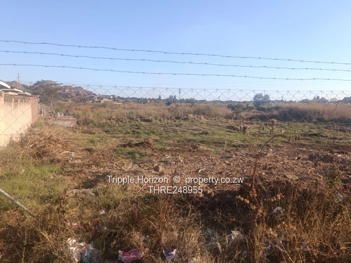 2000m² School stand in Warren Park, Harare