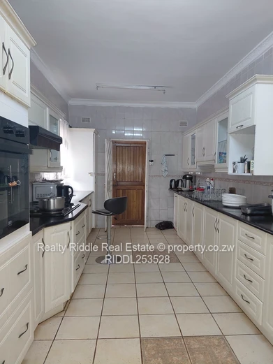 Mtpleasant house for Sale  (Sole Mandate)
