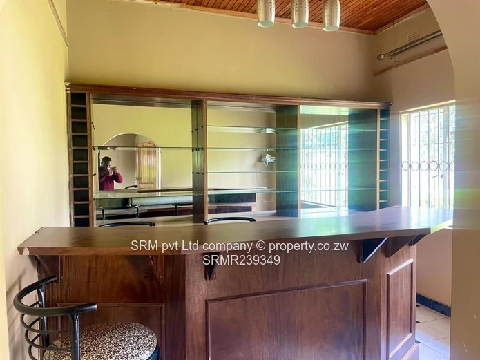 A beautiful home to let in Greystone Par