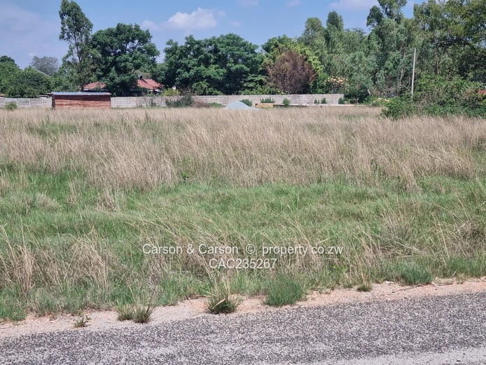 Fully serviced in good location...