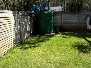 2 Bedroom Flat & Apartment