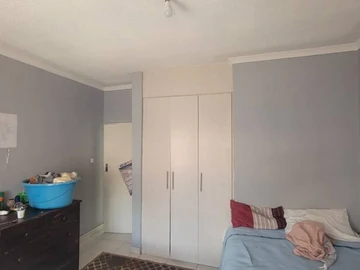 2 Bedroom Garden Flat