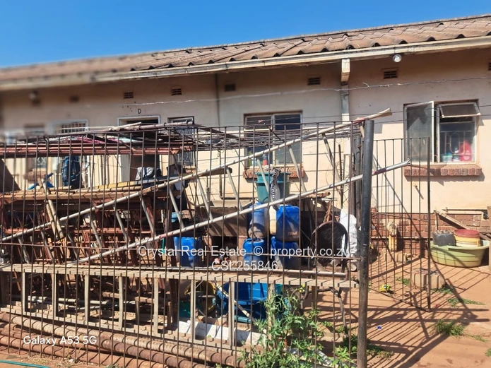 Kambuzuma Garden Flat (Sole Mandate)