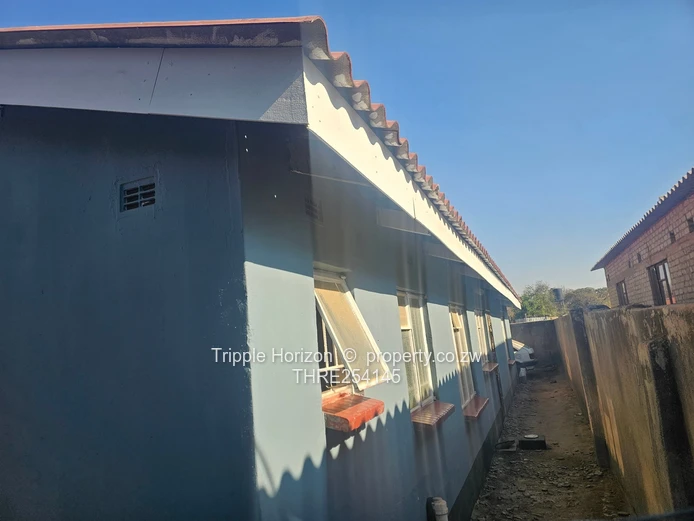 Chitungwiza unit O two houses for sale under one durawall 