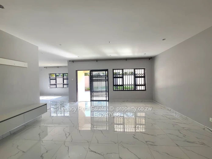 Prime Bluffhill Westgate Rental Opportunity,Stylish And Secure Home For Rent In Bluffhill