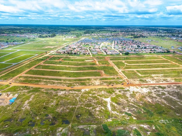 Commercial & Industrial Land