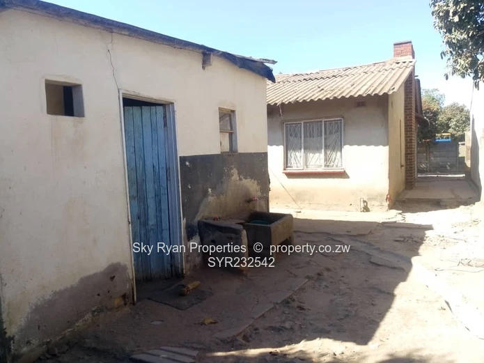 Mufakose House For Sale