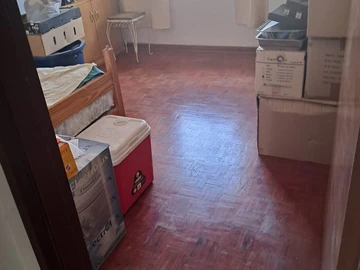 2 Bedroom Flat & Apartment