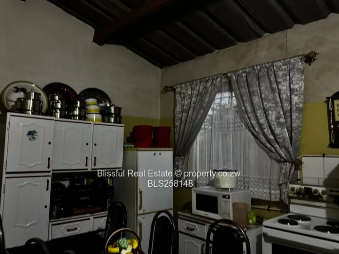 Warren Park 3-Bed Home - Tiled, Fireplace & Municipal Water