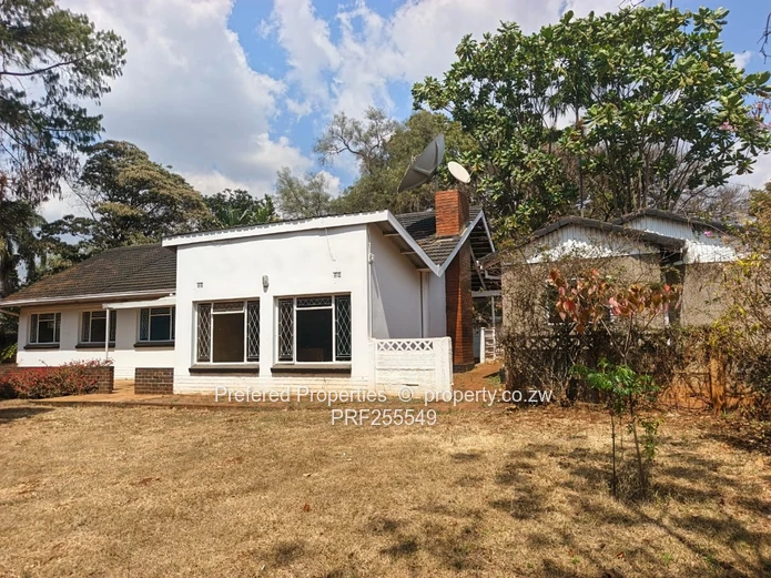 Marlborough Bungalow: 3-Bed, 4049m² Plot & Borehole