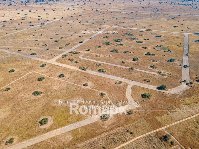 300m² Norton Stand — Main Road Frontage & Tarred Roads