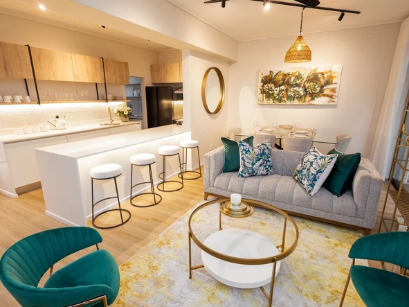 3 Bedroom Flat & Apartment